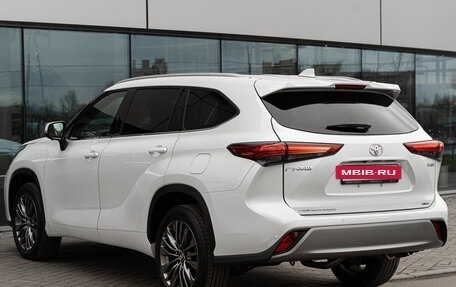 Toyota Highlander, 2025 год, 6 190 000 рублей, 4 фотография