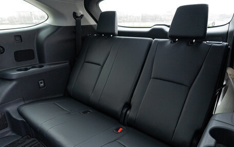 Toyota Highlander, 2025 год, 6 190 000 рублей, 14 фотография