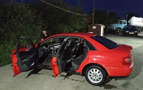 Audi A4, 1999 год, 310 000 рублей, 7 фотография