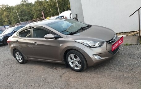 Hyundai Elantra V, 2013 год, 900 000 рублей, 8 фотография