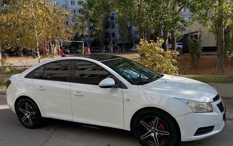 Chevrolet Cruze II, 2012 год, 595 000 рублей, 3 фотография