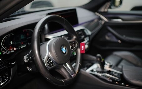 BMW 5 серия, 2020 год, 5 950 000 рублей, 14 фотография