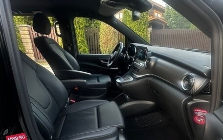 Mercedes-Benz V-Класс, 2023 год, 11 700 000 рублей, 2 фотография