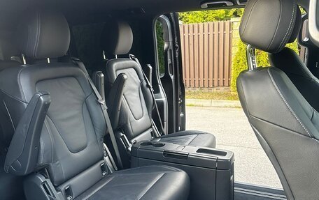 Mercedes-Benz V-Класс, 2023 год, 11 700 000 рублей, 5 фотография