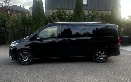 Mercedes-Benz V-Класс, 2023 год, 11 700 000 рублей, 7 фотография