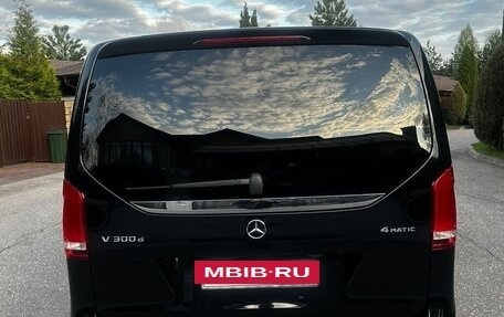 Mercedes-Benz V-Класс, 2023 год, 11 700 000 рублей, 4 фотография