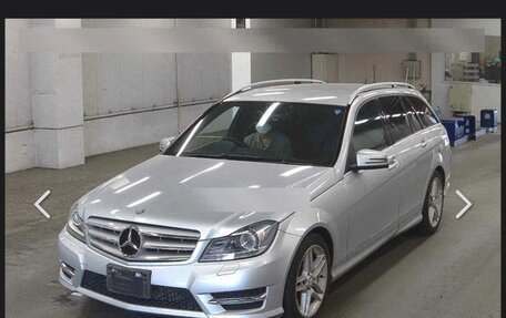 Mercedes-Benz C-Класс, 2012 год, 1 400 000 рублей, 7 фотография