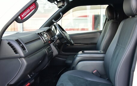 Toyota RegiusAce, 2019 год, 3 100 000 рублей, 13 фотография