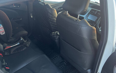 Toyota Prius IV XW50, 2016 год, 1 630 000 рублей, 7 фотография