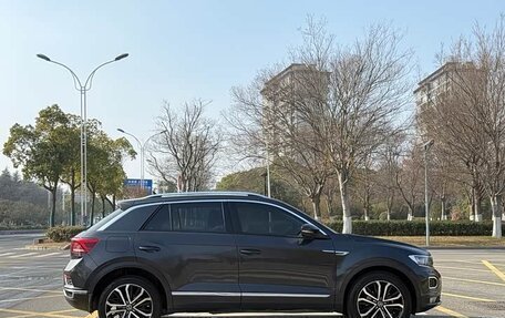 Volkswagen T-Roc I, 2021 год, 1 470 000 рублей, 4 фотография