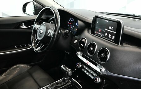 KIA Stinger I, 2018 год, 2 350 000 рублей, 12 фотография