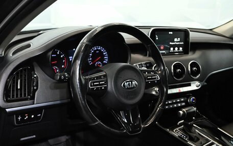 KIA Stinger I, 2018 год, 2 350 000 рублей, 16 фотография