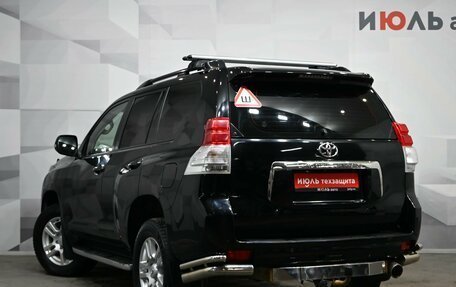 Toyota Land Cruiser Prado 150 рестайлинг 2, 2011 год, 3 320 000 рублей, 4 фотография