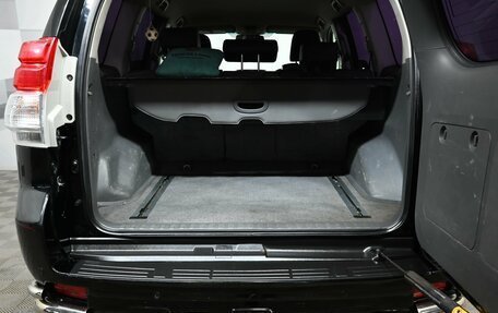 Toyota Land Cruiser Prado 150 рестайлинг 2, 2011 год, 3 320 000 рублей, 6 фотография