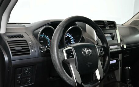 Toyota Land Cruiser Prado 150 рестайлинг 2, 2011 год, 3 320 000 рублей, 13 фотография