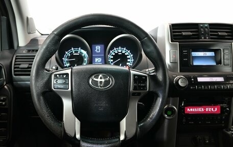 Toyota Land Cruiser Prado 150 рестайлинг 2, 2011 год, 3 320 000 рублей, 12 фотография