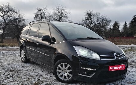 Citroen C4 Picasso II рестайлинг, 2011 год, 800 000 рублей, 16 фотография
