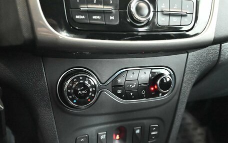 Renault Sandero II рестайлинг, 2016 год, 1 150 000 рублей, 16 фотография