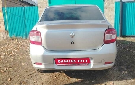 Renault Logan II, 2017 год, 750 000 рублей, 7 фотография