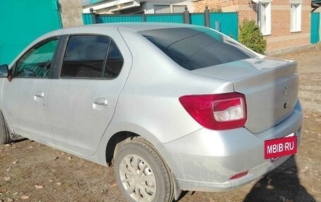 Renault Logan II, 2017 год, 750 000 рублей, 2 фотография