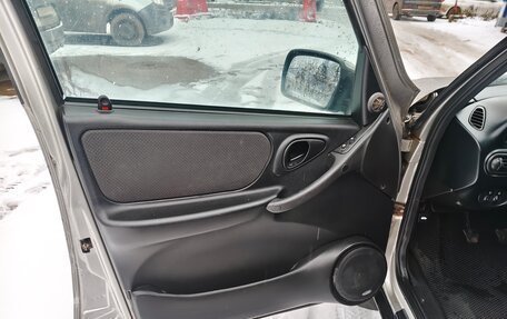 Chevrolet Niva I рестайлинг, 2013 год, 519 000 рублей, 21 фотография