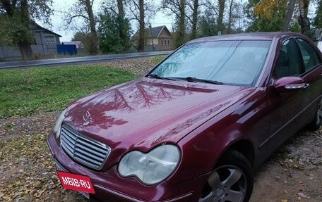 Mercedes-Benz C-Класс, 2002 год, 280 000 рублей, 4 фотография