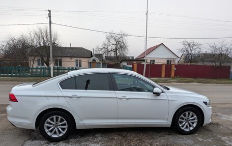 Volkswagen Passat B8 рестайлинг, 2020 год, 2 390 000 рублей, 1 фотография