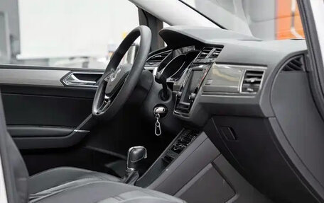 Volkswagen Touran III, 2022 год, 1 632 003 рублей, 17 фотография