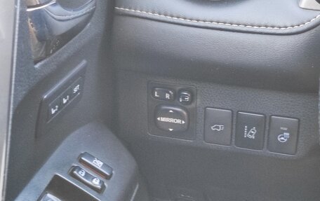 Toyota RAV4, 2016 год, 2 850 000 рублей, 2 фотография