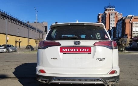 Toyota RAV4, 2016 год, 2 850 000 рублей, 6 фотография