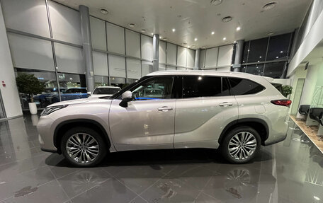 Toyota Highlander, 2025 год, 6 150 000 рублей, 8 фотография