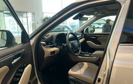 Toyota Highlander, 2025 год, 6 150 000 рублей, 16 фотография