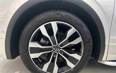 Volkswagen Tiguan II, 2023 год, 2 630 000 рублей, 6 фотография