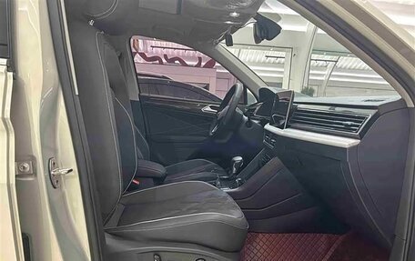 Volkswagen Tiguan II, 2023 год, 2 630 000 рублей, 9 фотография