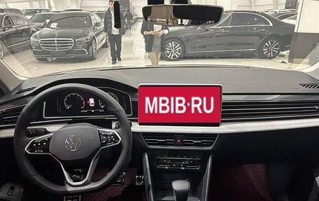 Volkswagen Tiguan II, 2023 год, 2 630 000 рублей, 8 фотография