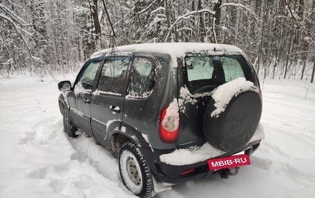 Chevrolet Niva I рестайлинг, 2018 год, 570 000 рублей, 10 фотография