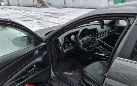 Hyundai Elantra, 2022 год, 2 250 000 рублей, 6 фотография