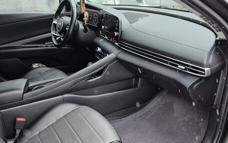 Hyundai Elantra, 2022 год, 2 250 000 рублей, 8 фотография