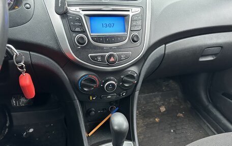 Hyundai Solaris II рестайлинг, 2013 год, 599 000 рублей, 7 фотография