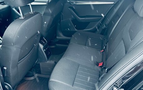 Skoda Octavia, 2018 год, 1 900 000 рублей, 8 фотография