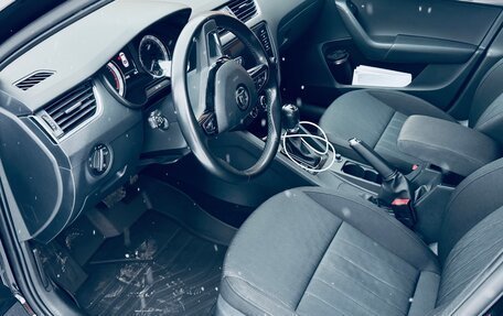 Skoda Octavia, 2018 год, 1 900 000 рублей, 9 фотография