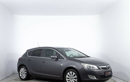 Opel Astra J, 2011 год, 588 000 рублей, 3 фотография