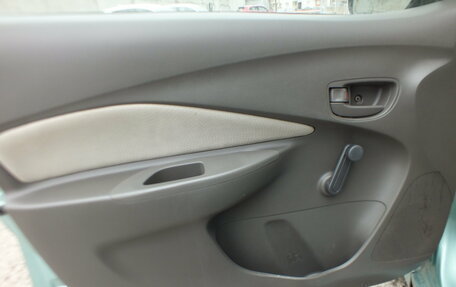 Toyota Yaris III рестайлинг, 2008 год, 529 000 рублей, 6 фотография