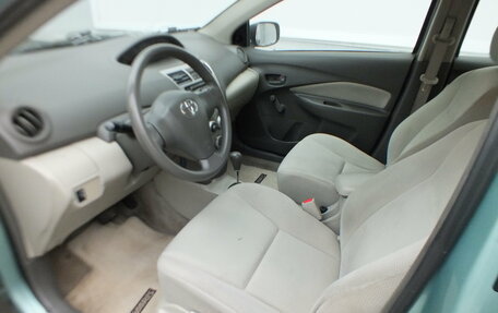 Toyota Yaris III рестайлинг, 2008 год, 529 000 рублей, 7 фотография