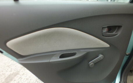 Toyota Yaris III рестайлинг, 2008 год, 529 000 рублей, 10 фотография