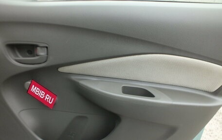 Toyota Yaris III рестайлинг, 2008 год, 529 000 рублей, 16 фотография