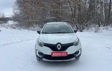 Renault Kaptur I рестайлинг, 2016 год, 1 290 000 рублей, 1 фотография