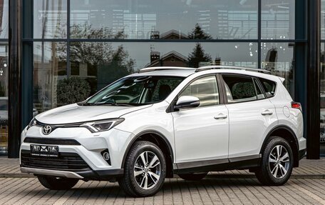 Toyota RAV4, 2019 год, 2 265 000 рублей, 1 фотография