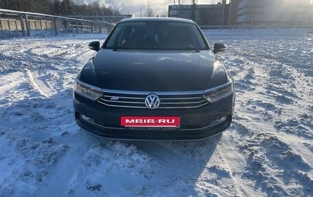 Volkswagen Passat B8 рестайлинг, 2017 год, 2 200 000 рублей, 2 фотография