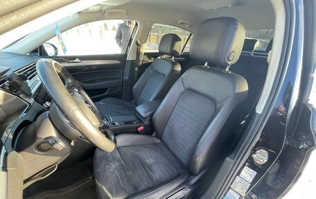 Volkswagen Passat B8 рестайлинг, 2017 год, 2 200 000 рублей, 19 фотография